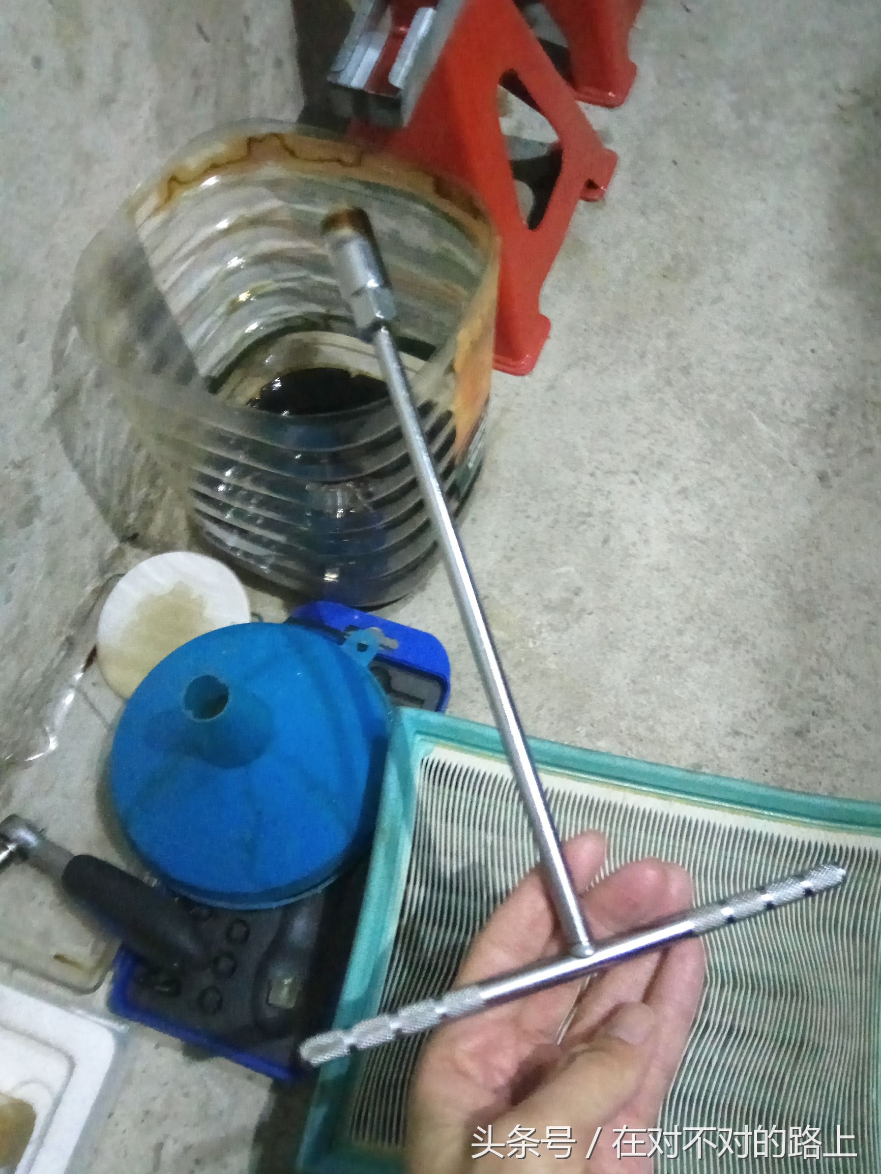 自带机油机滤找汽修厂更换多少钱,自己更换机油机滤