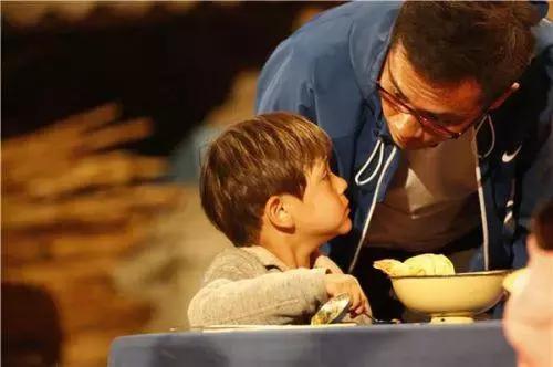 这种花！全国仅有，而且只在春节绽放，比烟花好看100倍！