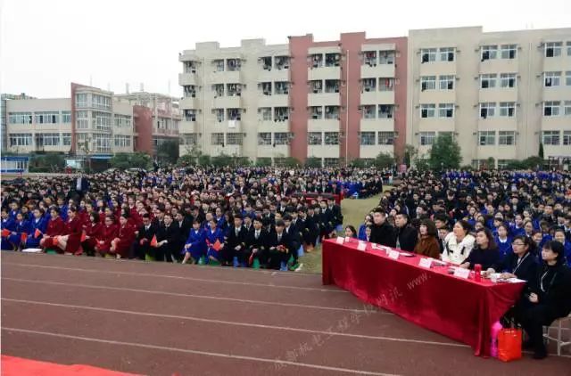 「成机校园文艺」“纪念一二·九宣扬爱国情”合唱比较告捷举办