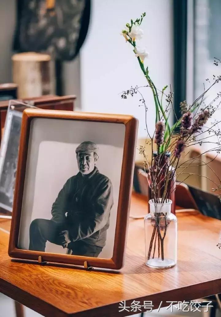 一天只能出2张照片，一张照片要2万，却能够传承100年