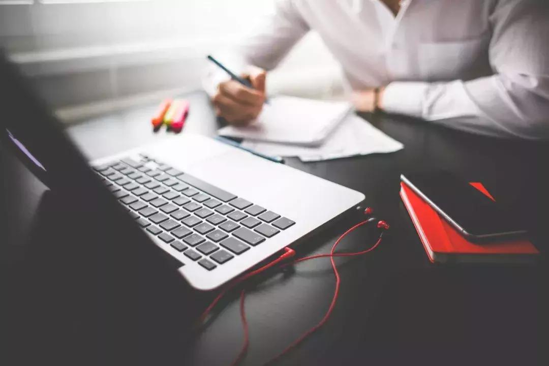 奥创梦工厂丨全民微商的年代，教你如何赢在起跑线上