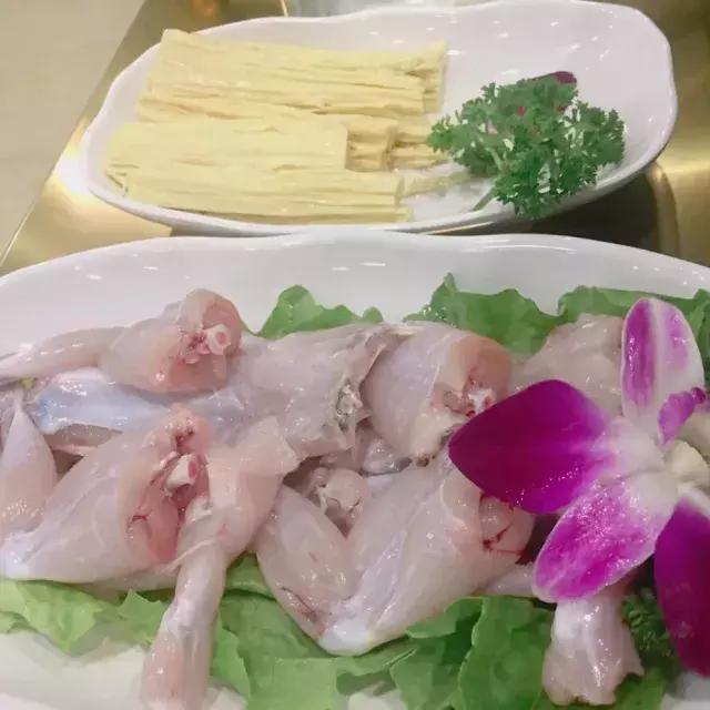 南京西路上高逼格优惠美食轮流来一圈，轻松躲避前任大军