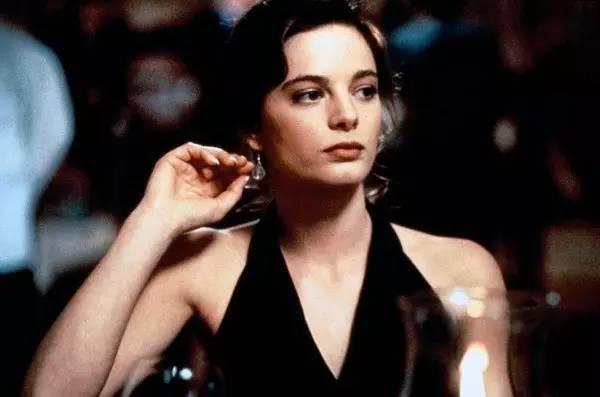 几招搭讪技巧让你告捷邂逅一见钟情