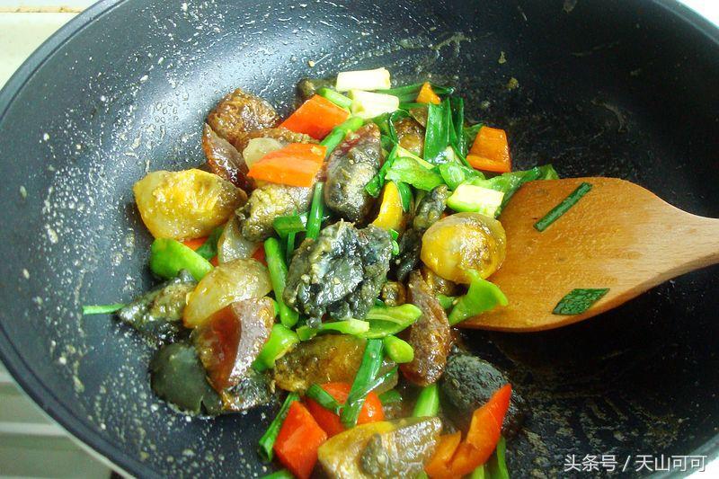 自己做的皮蛋有苦涩味怎么办,皮蛋怎么吃起来很涩