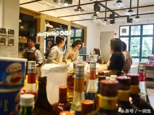 香港尖沙咀有什么地方能够逛,香港不只有繁华更有市井