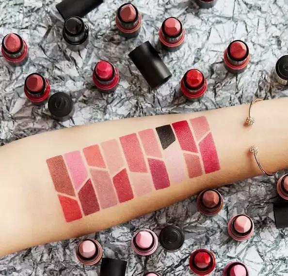 这些平价彩妆能够用一辈子,有哪些惊艳到你的小众彩妆单品