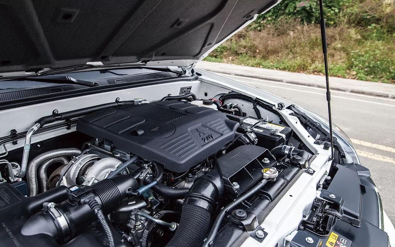 老款哈弗h5实测,新哈弗h5回归定制版试驾