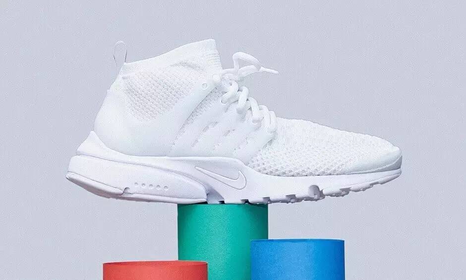 与别人撞衫时该怎么说,和别人撞衫了英语怎么说