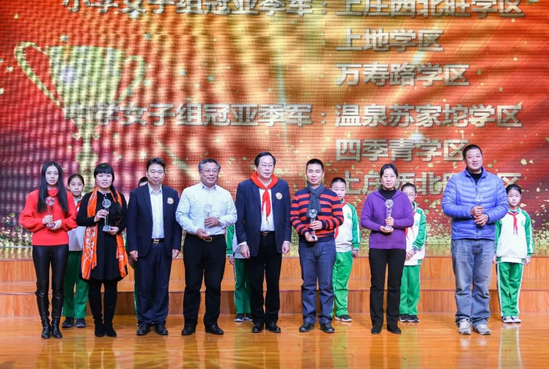 青少年足球特色学校满天星训练营,全国青少年足球训练培训基地