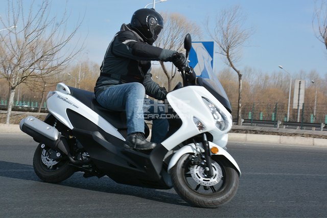 铃木burgman200摩托车价格,铃木burgman125踏板车