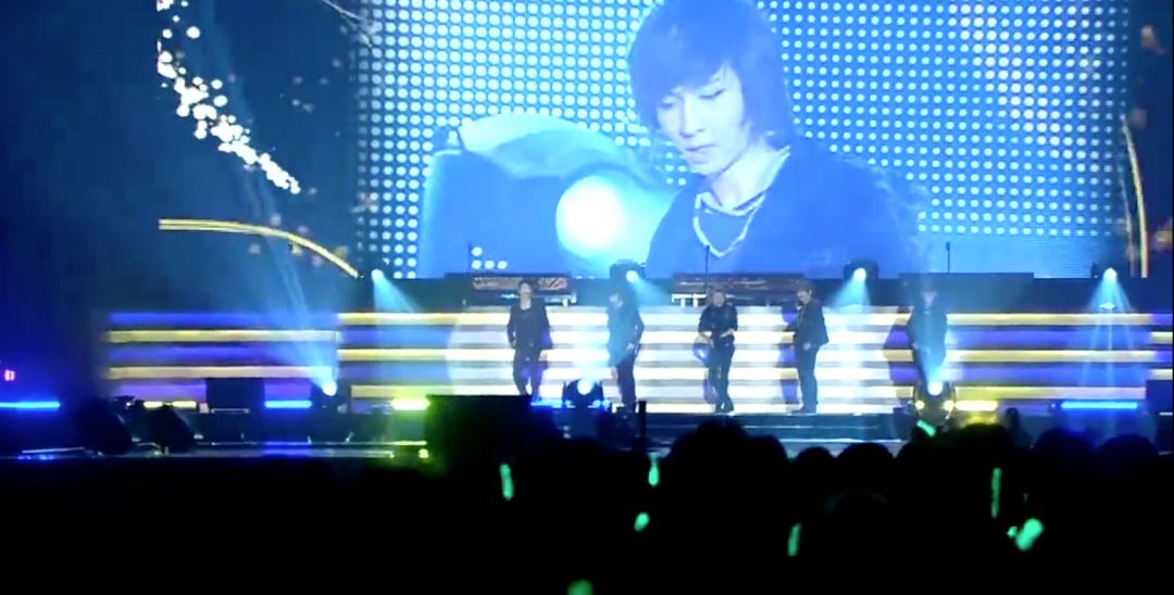 张艺兴告诉你努力的样子,张艺兴的座右铭是越努力越幸运吗