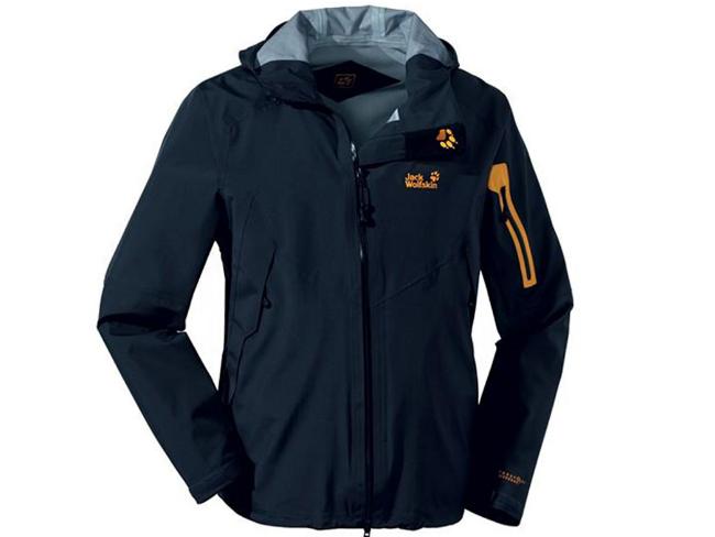 品牌户外运动冲锋衣,户外必备保暖冲锋衣