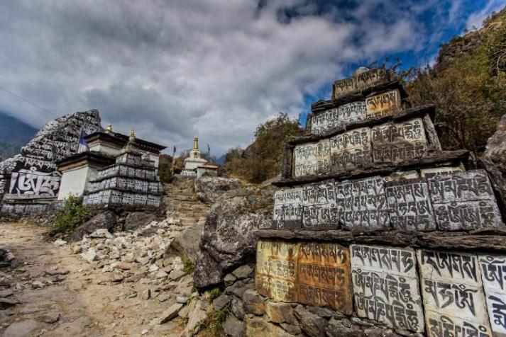 尼泊尔安纳普尔那山徒步,徒步探秘尼泊尔