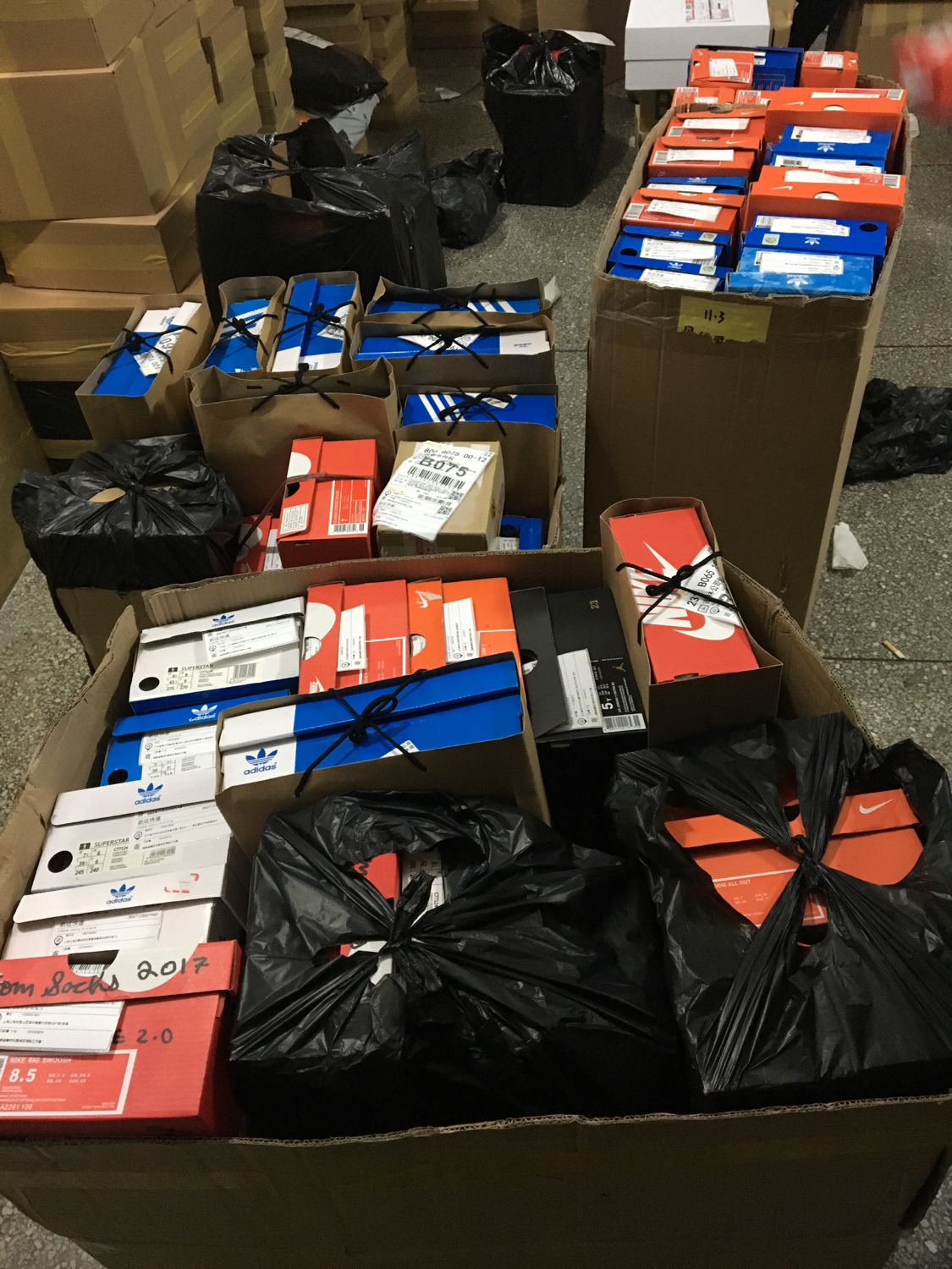 服装新款更新,新款不断更新