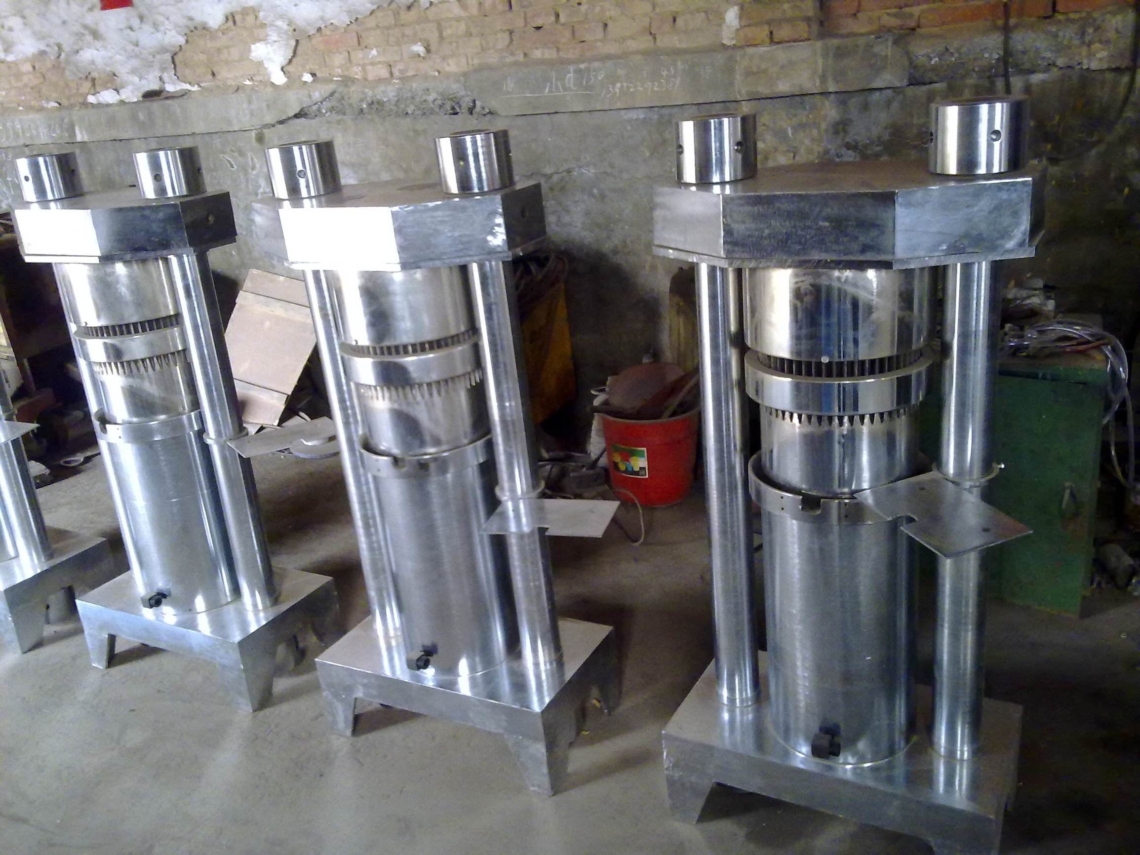 最新小型加工致富机械设备,合适农村创业的致富机器