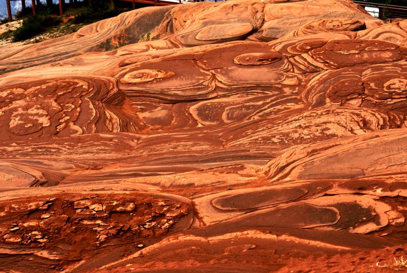 靖边有什么好地方能够旅游,靖边县城好吗