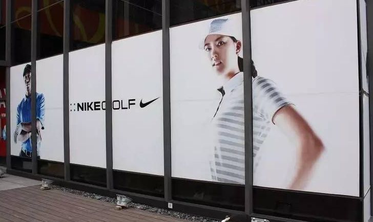 喷绘广告图什么颜色不容易退色,喷绘广告用什么颜色底好看