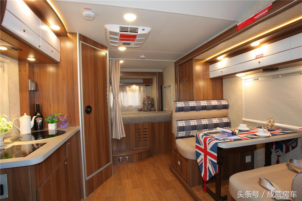 凯伦宾威房车拖挂房车,凯伦宾威房车双拓展价格