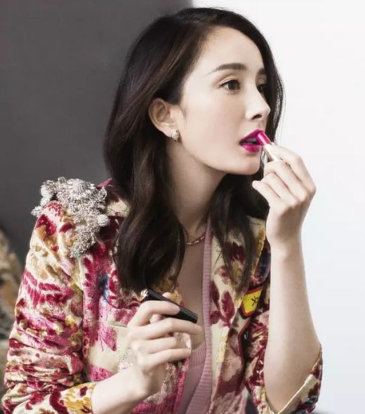 蔡依林红色眼妆,蔡依林紫色艳后造型