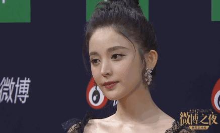 蔡依林红色眼妆,蔡依林紫色艳后造型