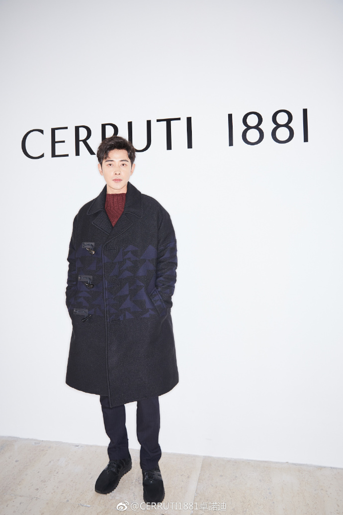 刘昊然青涩潘玮柏尴尬吴建豪乱穿衣？｜2018秋冬米兰男装周成绩单