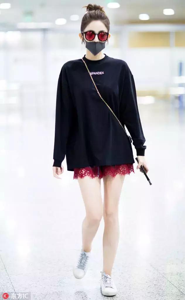 杨幂和热巴穿同款连衣裙,从杨幂赵丽颖到热巴肖战