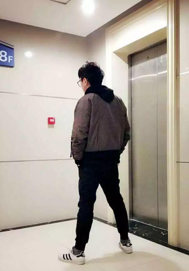 男人一身标配多少钱,男生一身打扮多少钱