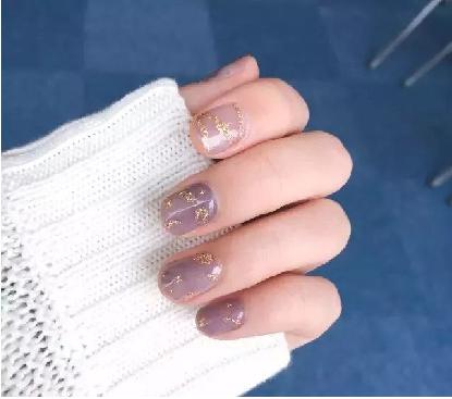 什么法式指甲油显手白,最显白的指甲油