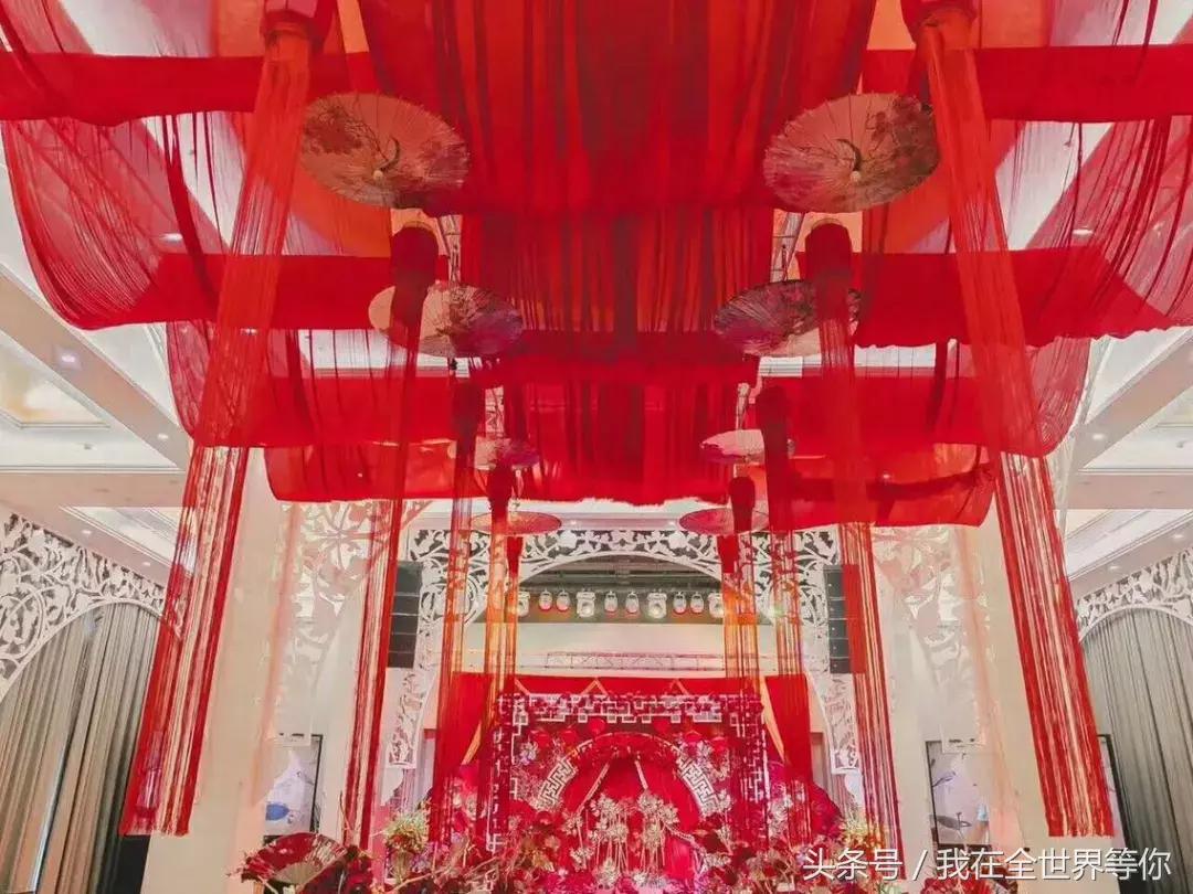 凤冠霞帔中式婚礼全流程,中式婚礼主持流程最全详细清单