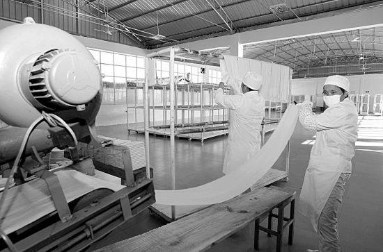 王健林说赚一个亿的小目标图片,王健林小目标先挣一个亿表情包