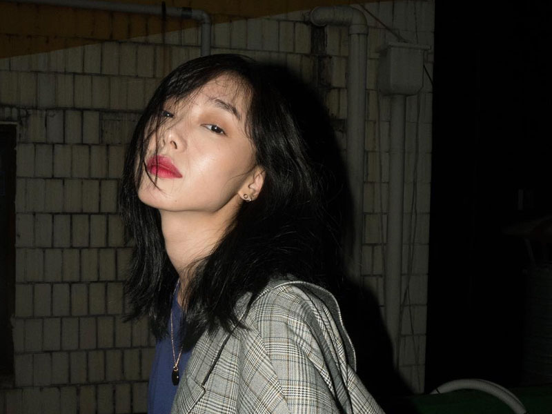 单眼皮肿眼泡日常眼妆教程新手,肿眼泡单眼皮合适什么眼妆