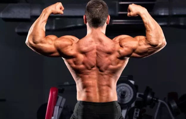 倒三角形身材怎么搭,肩宽背厚的倒三角身材穿搭