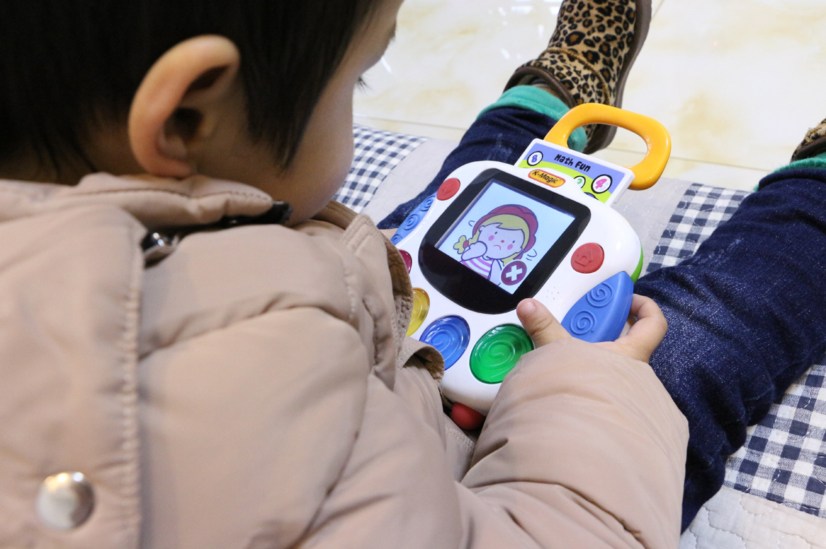 不知道怎么陪2岁宝宝玩,不知道怎么陪七个月宝宝玩