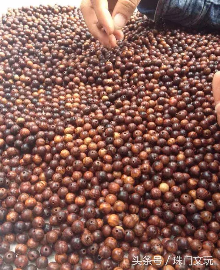 快过年了戴什么文玩,快过年了不要再讨论什么文玩