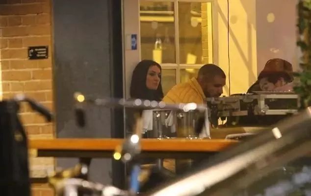 蕾哈娜的三角恋,蕾哈娜的第三次恋情