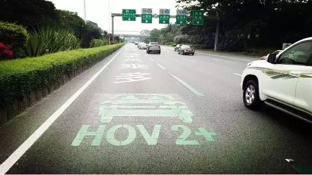 单身狗为什么要坐牢,单身狗开车违法吗