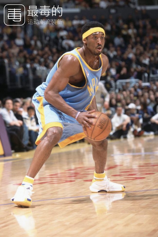 传奇落幕——科比职业生涯赛场球鞋完全回顾