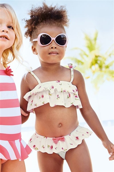 鑻卞浗瀹濆疂娉宠。,鑻卞浗澶х绌跨殑娉宠。