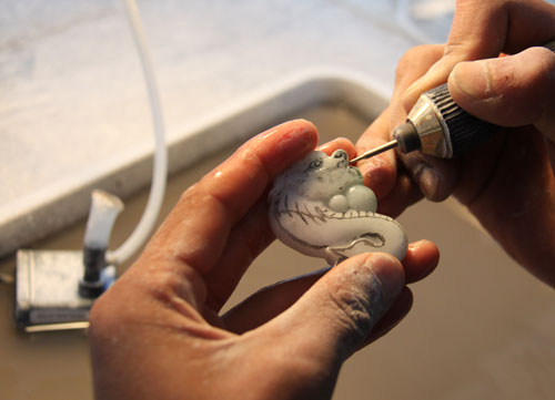 云南腾冲翡翠玉石视频,腾冲翡翠稀缺资源