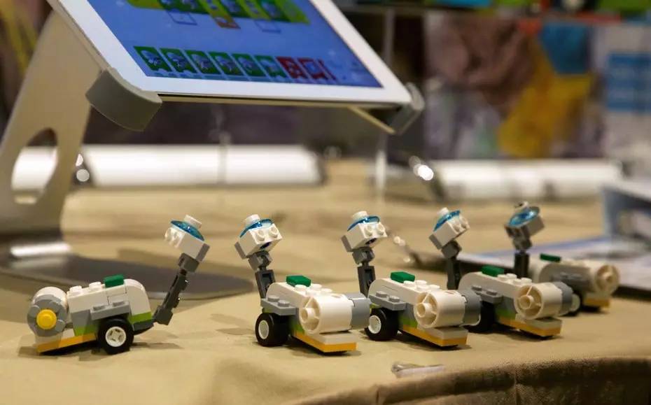 乐高wedo2.0零件清单,乐高机器人课程科普