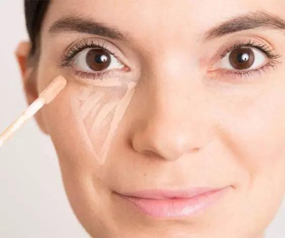 遮瑕要买什么工具,遮瑕想要提亮