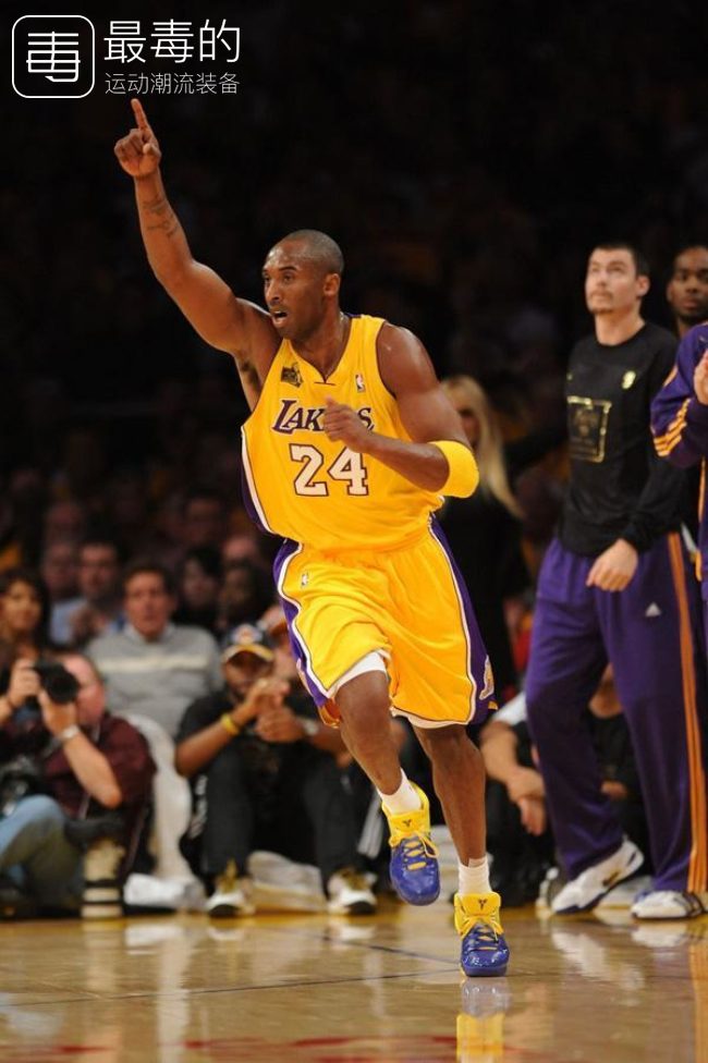 传奇落幕——科比职业生涯赛场球鞋完全回顾
