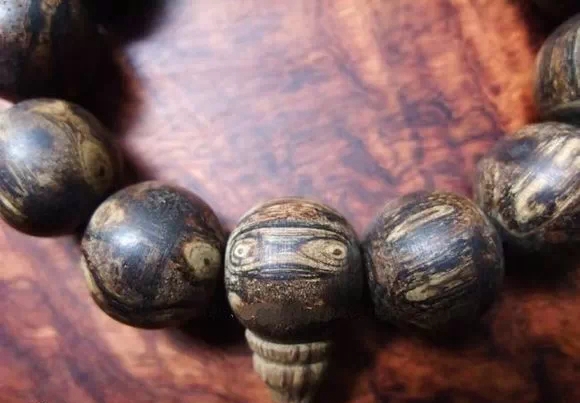 带你了解假沉香是怎么做的,假沉香制作视频