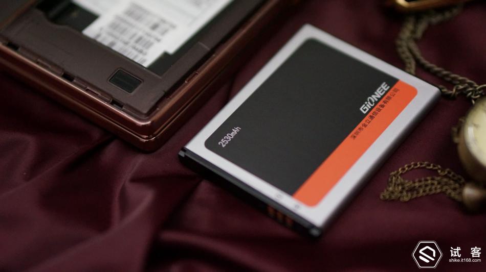 金立天鉴w909系统还能够再升级吗,金立天鉴w909手机充不了电怎么办