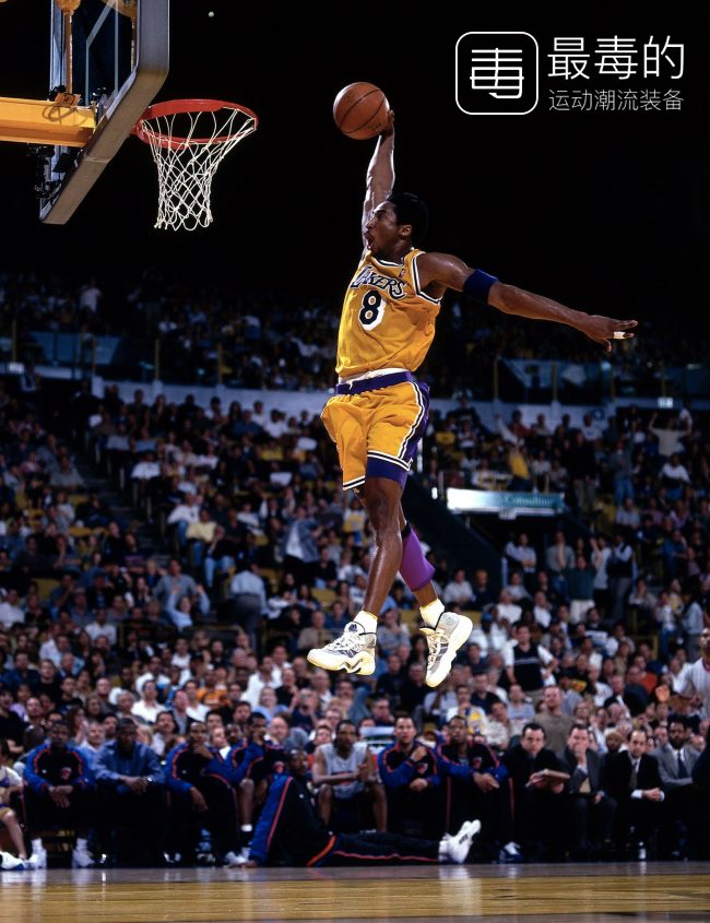 传奇落幕——科比职业生涯赛场球鞋完全回顾