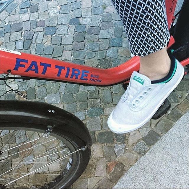 十大小白鞋轻奢品牌,好看又不烂的小白鞋牌子