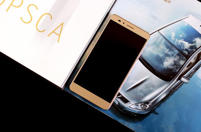 斩获1000元-1500元销冠荣耀畅玩5X评测