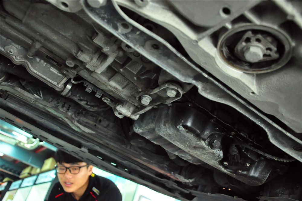 奥迪a3时尚型和高尔夫rline,买高尔夫8代还不如买奥迪a3二厢