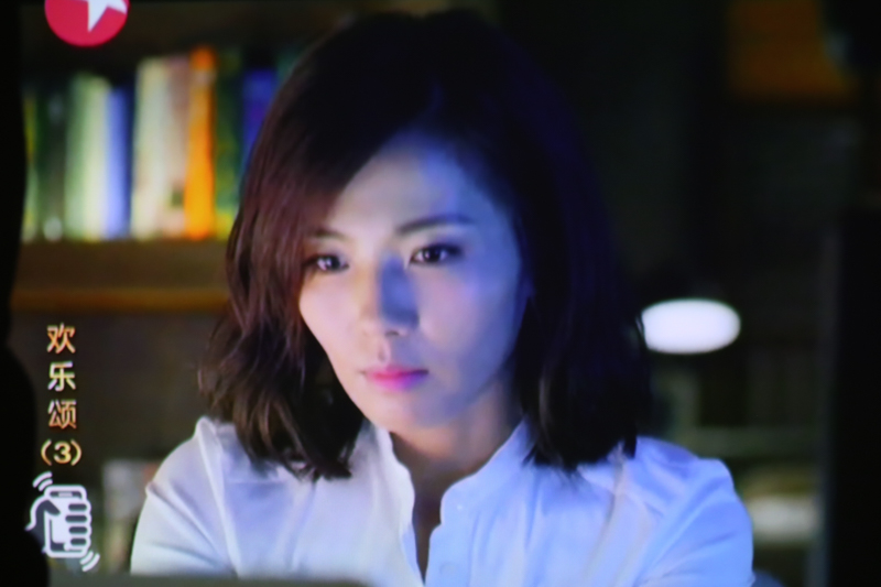 极米z4爵色支持激光翻页笔吗,极米z4爵色和极米z4air