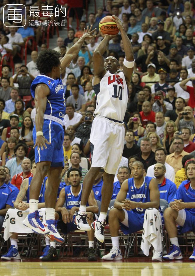 传奇落幕——科比职业生涯赛场球鞋完全回顾